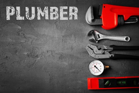 5 plumbing tools each home should have